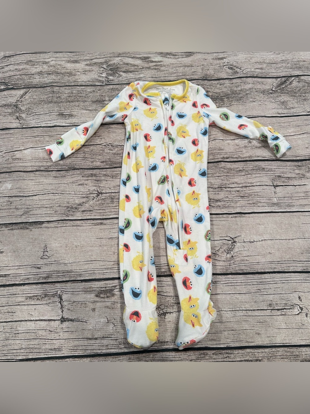 Copper Pearl Kids White Footed One-Piece Colorful Sesame Street Print Size 6-12